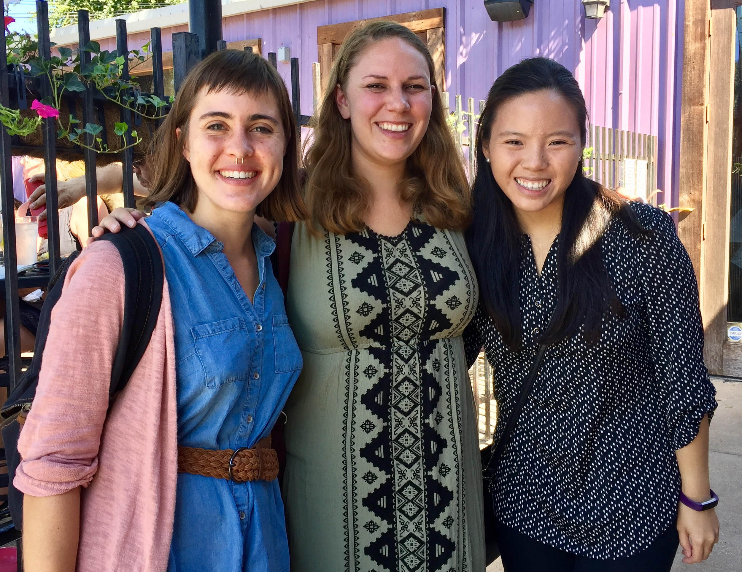 LBJ dual degree student Jaclyn Le (MPAff '19) with friends
