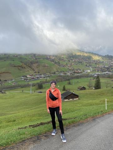 Viktoria Beck hiking