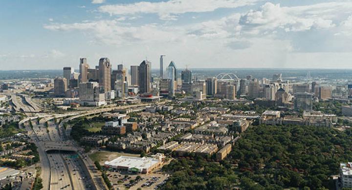 Dallas skyline — credit Erin Hervey, Unsplash