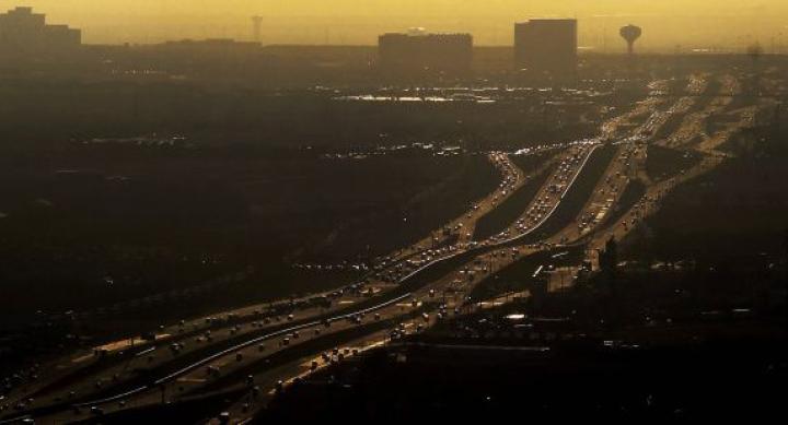 A view of the Sam Rayburn Tollway (State Highway 121) in Dallas. (Credit: Dallas Morning News)
