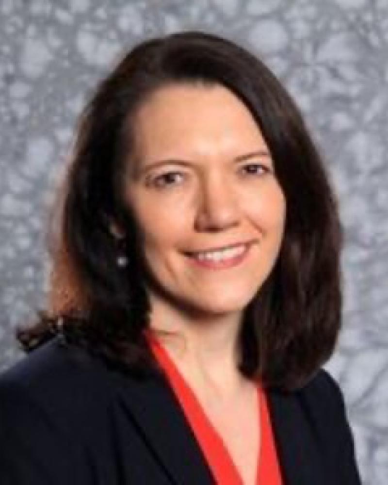 Jennie Hoelscher Headshot